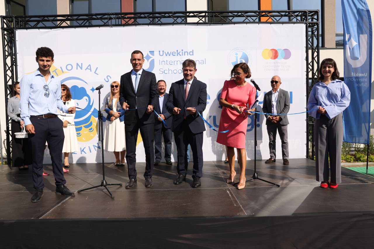 Opening of a kindergarten and school campus in Lozen Park